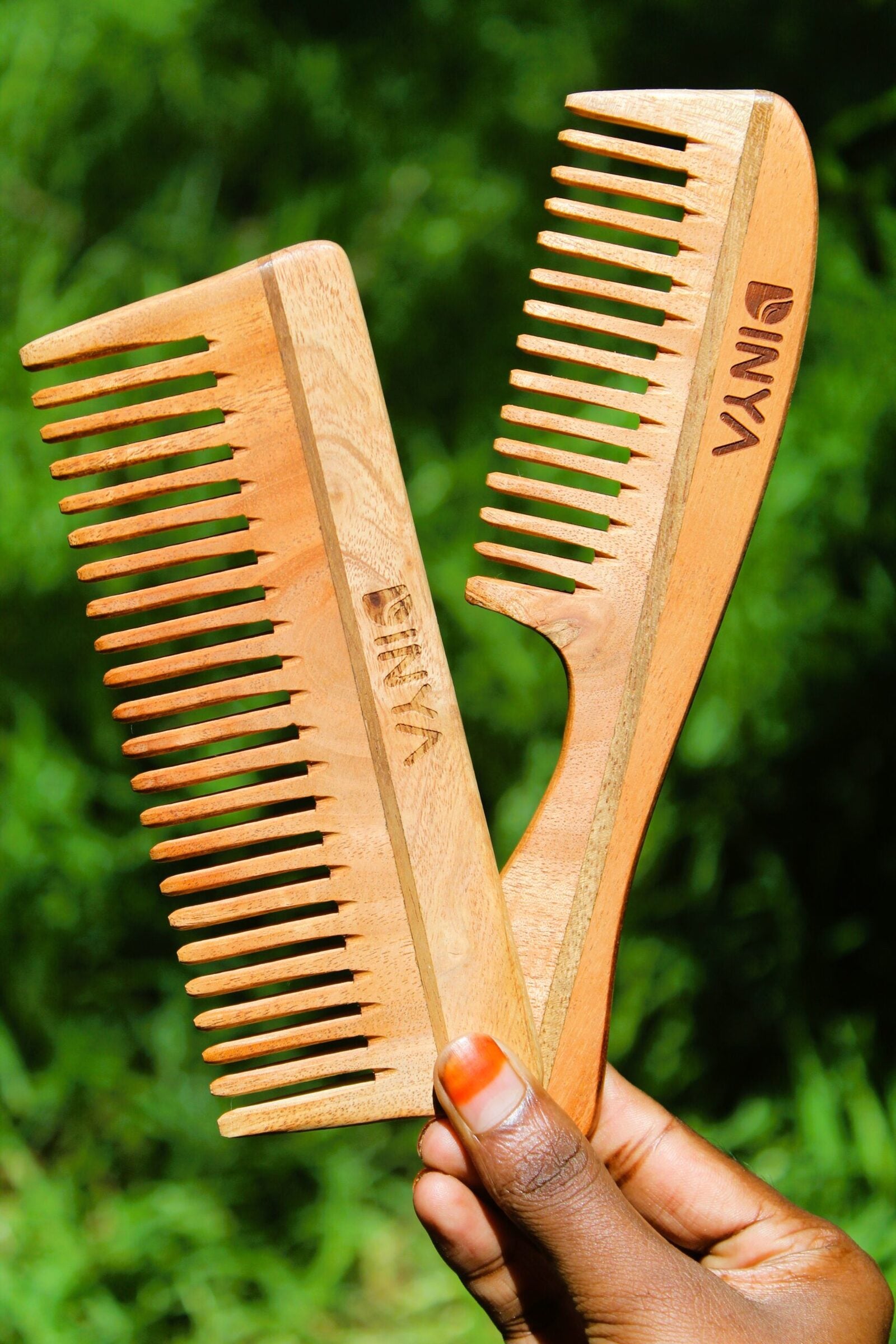 Dinya Large Wide neem comb