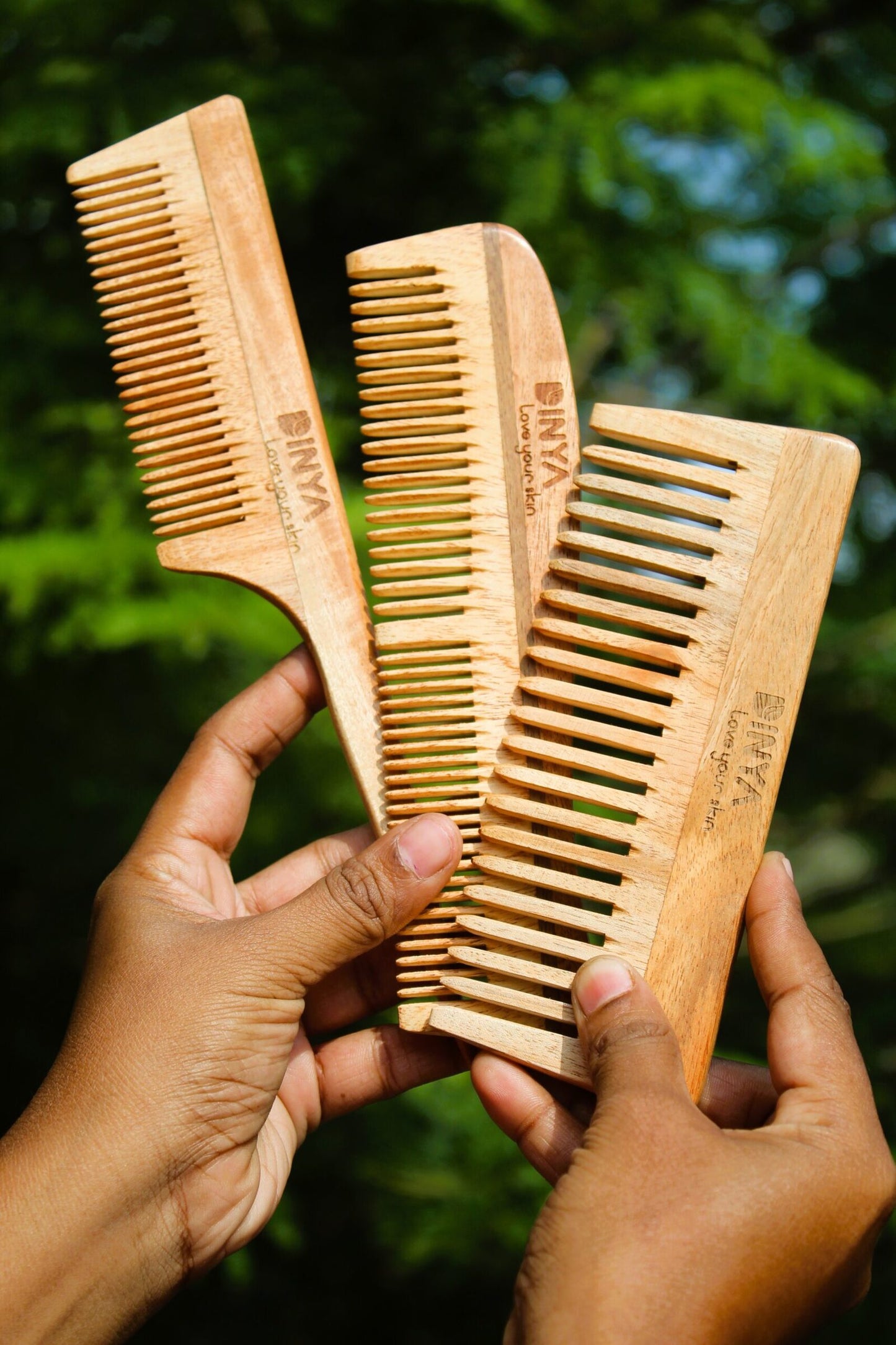 Dinya pintail wide and s shaped dual neem comb